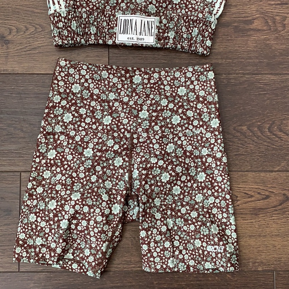 LORNA JANE FLORAL SET - Picture 3 of 3